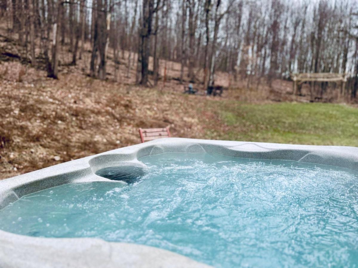 Cozy Cottage With Jacuzzi And Fire Pit And Reading Nook! Livingston Manor Luaran gambar